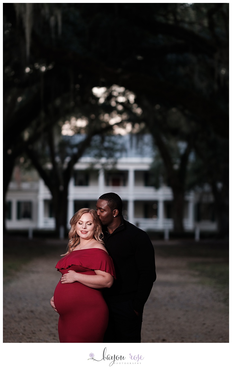 interracial Baton Rouge maternity photography session at Rosedown