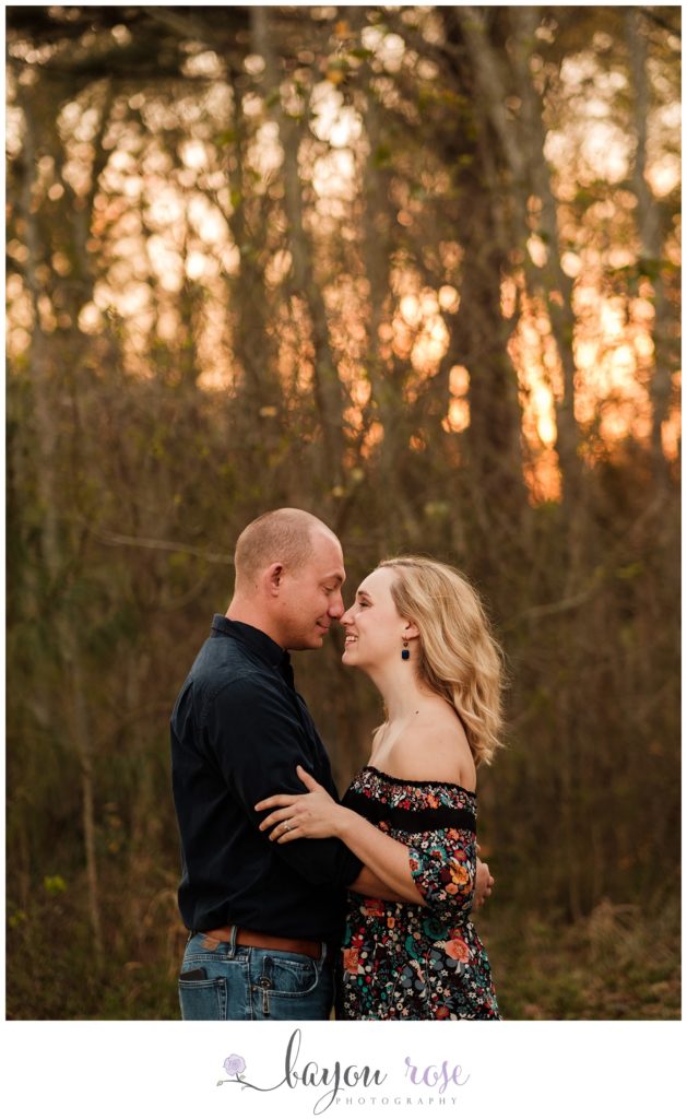 eskimo kisses at sunset in a Baton Rouge engagement photo session
