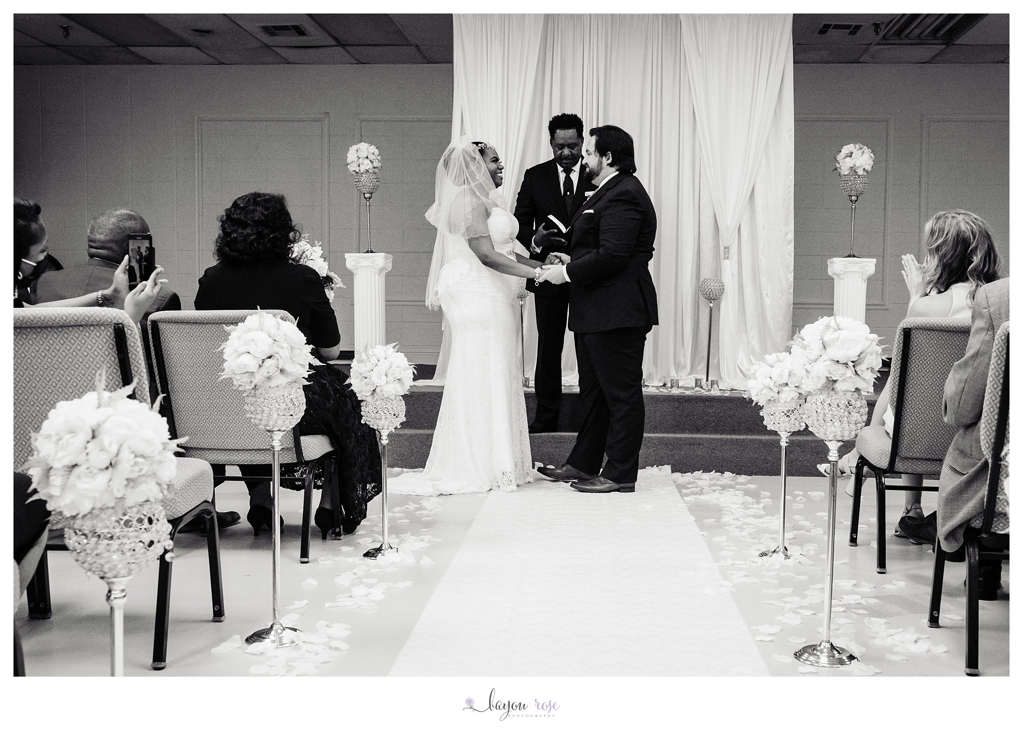 black and white image of Baton Rouge elopement wedding