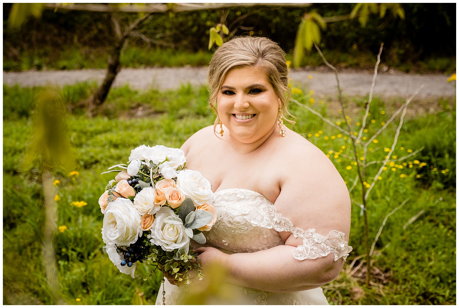 bride smiling for bridal photo