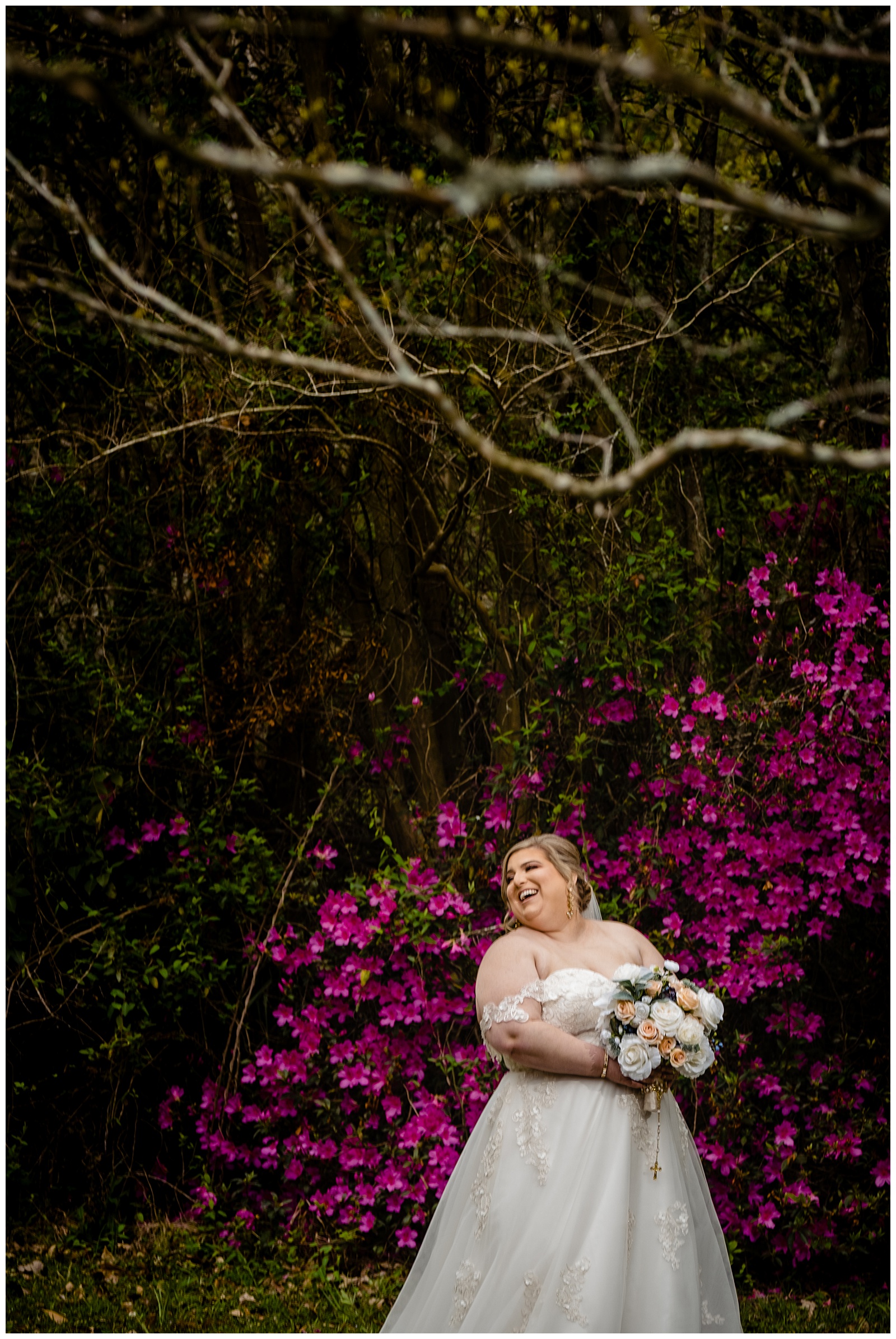 Outdoor bridal photography session at Barton Arboretum Trails in Baton Rouge