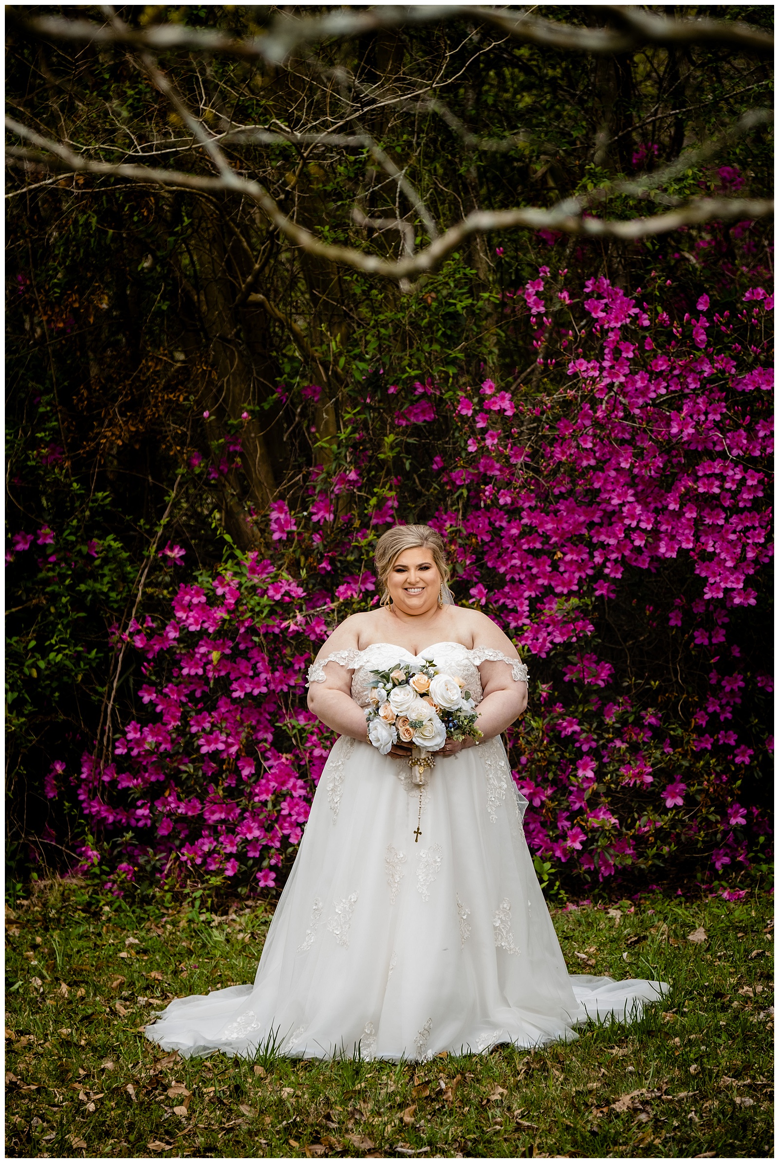 Garden bridal photo in Baton Rouge at Barton Arboretum